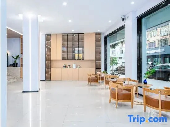 Longgang Hongmao Film Hotel