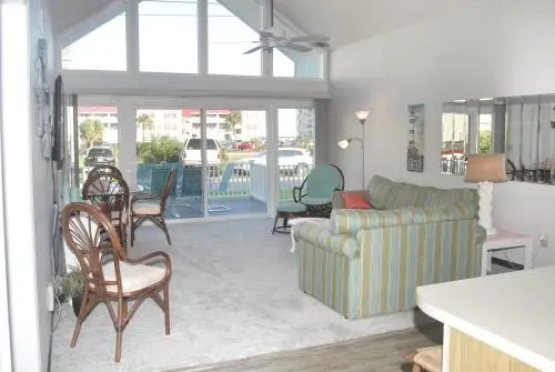 4510 Seaview Street NMB Home