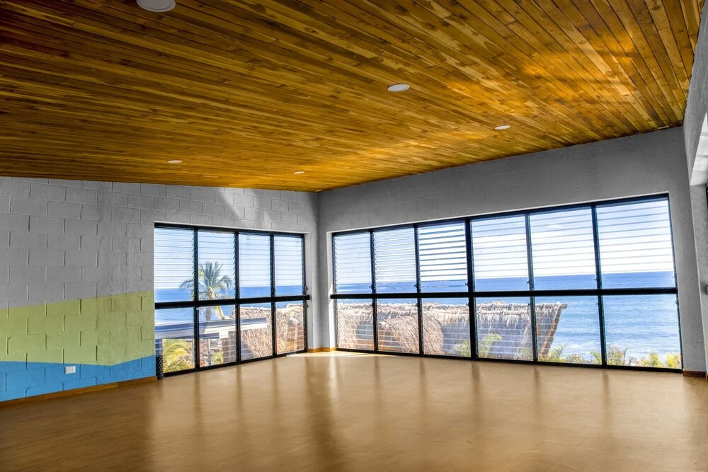 Puro Surf Hotel & Performance Academy