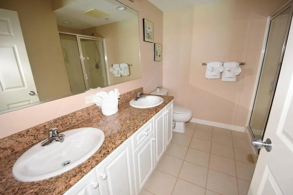 North Tower Apartment 207