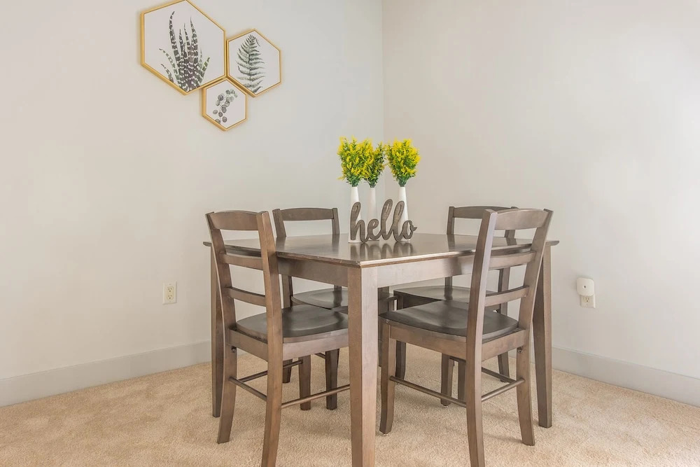 Classic Third Ward Apts by Frontdesk