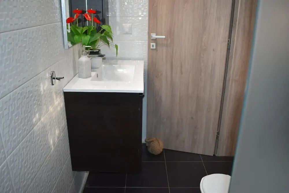 Del Sol Suites