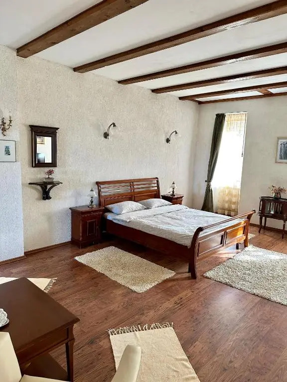 Luna House