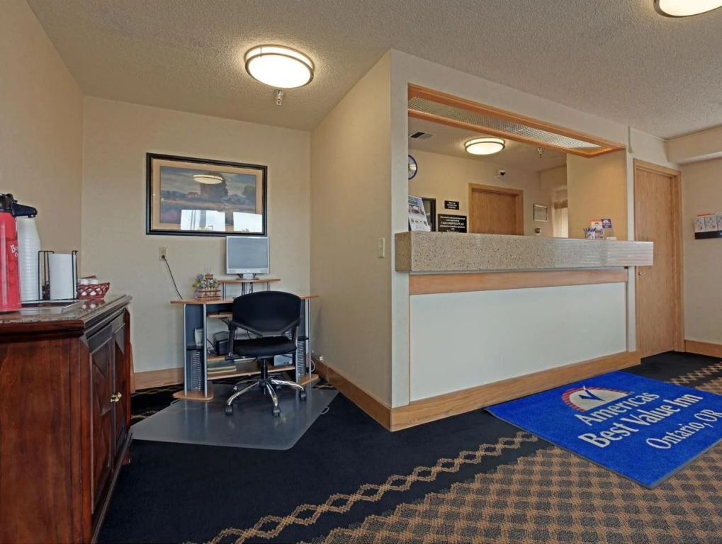 Red Lion Inn & Suites Ontario