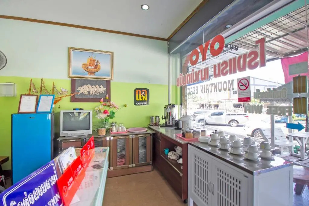 OYO 75314 Mountain Beach