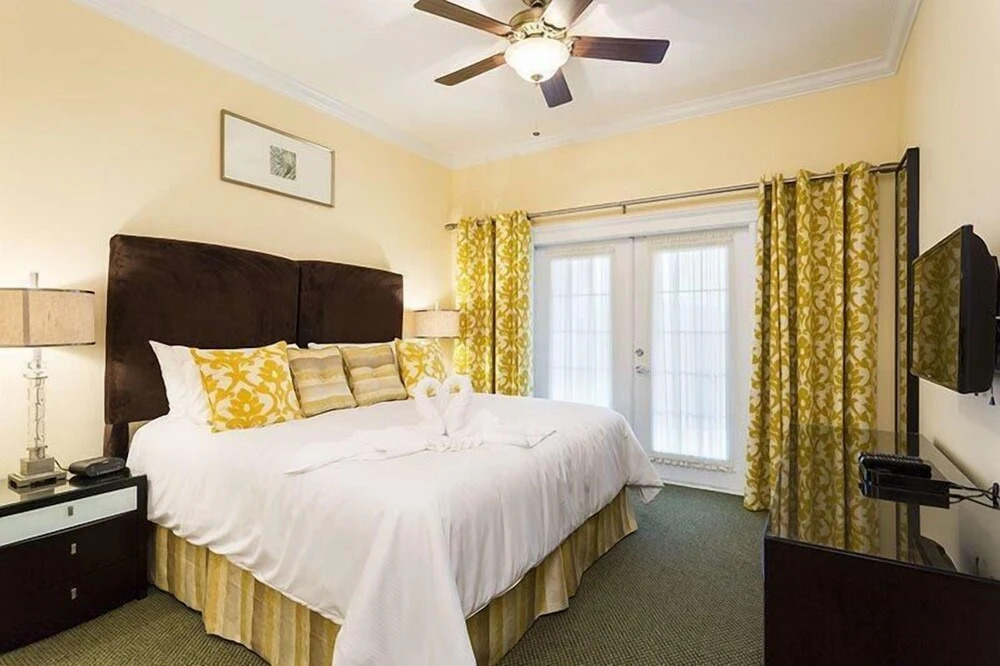 Condo Hertitage Crossing Modern Delight 3 Bedroom Reunion