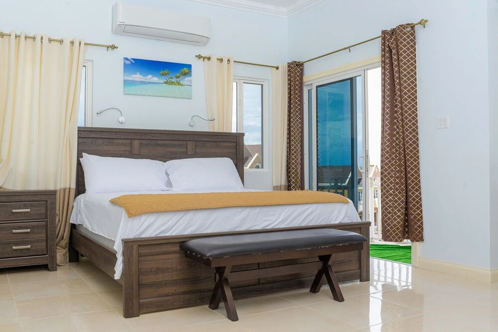 Tropical Luxury Dreams