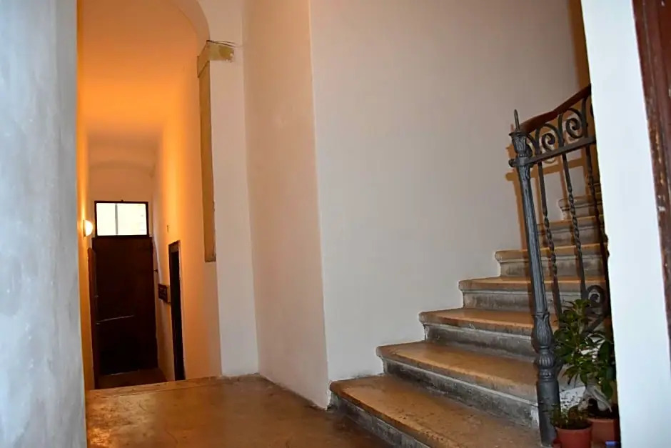 Stay in Verona Center