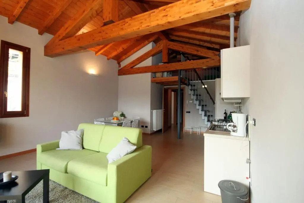 Oleandro Balcony 5 - Menaggio by LoveComo