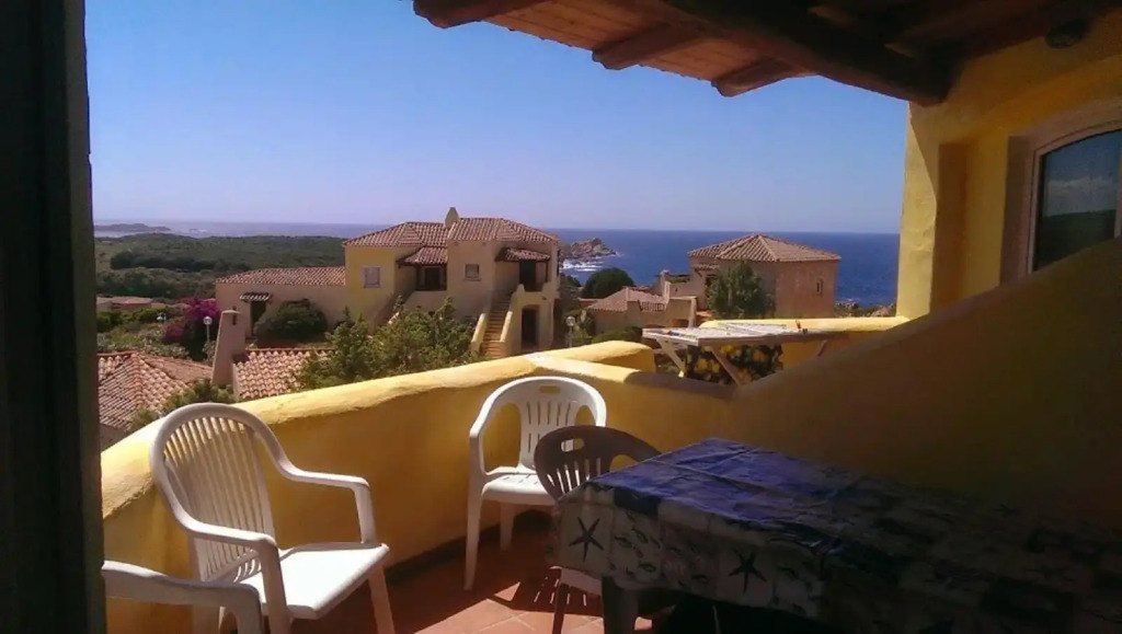 Costarossa Village