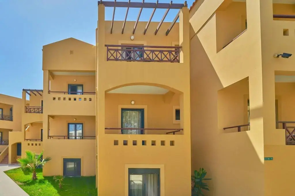 Silver Beach Hotel & Apartments
