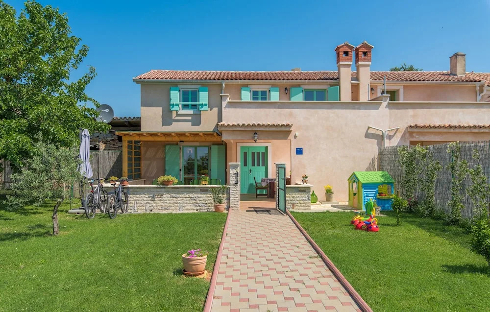 House ULIKA