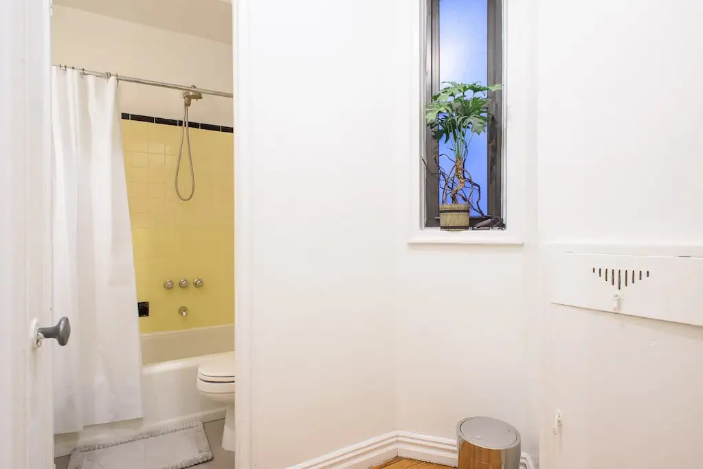 105-2c XL Studio Prime Location Newly Designed
