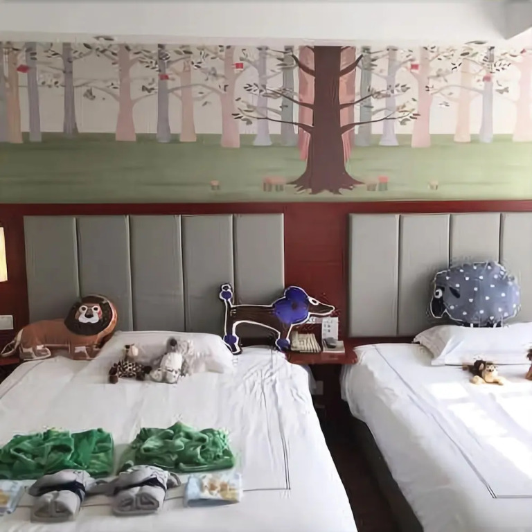 Warmly Hotel
