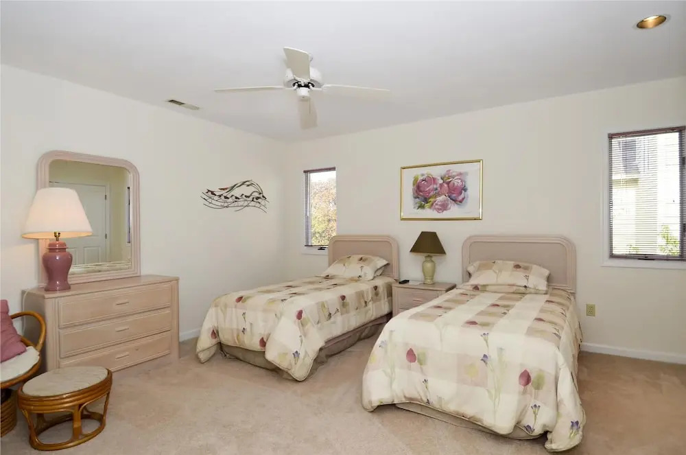 Ocean Ridge East 18 Sheats by Long & Foster