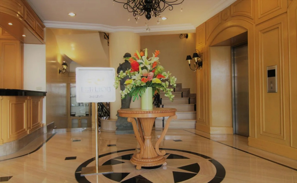 The Grand Dame Hotel