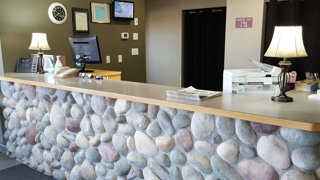 SureStay Plus Hotel by Best Western Lethbridge