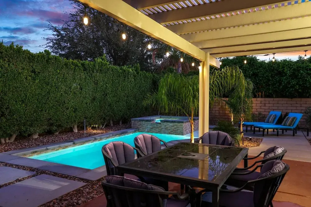 The Cozy Vibe w/ Pool & Spa
