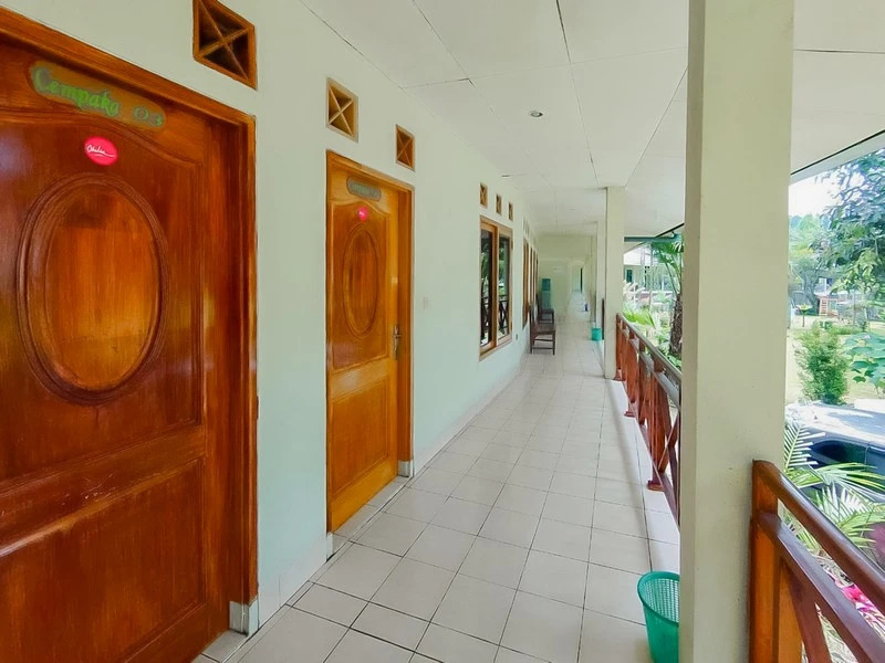 Urbanview Hotel Griya Astoeti 2 Cisarua Puncak