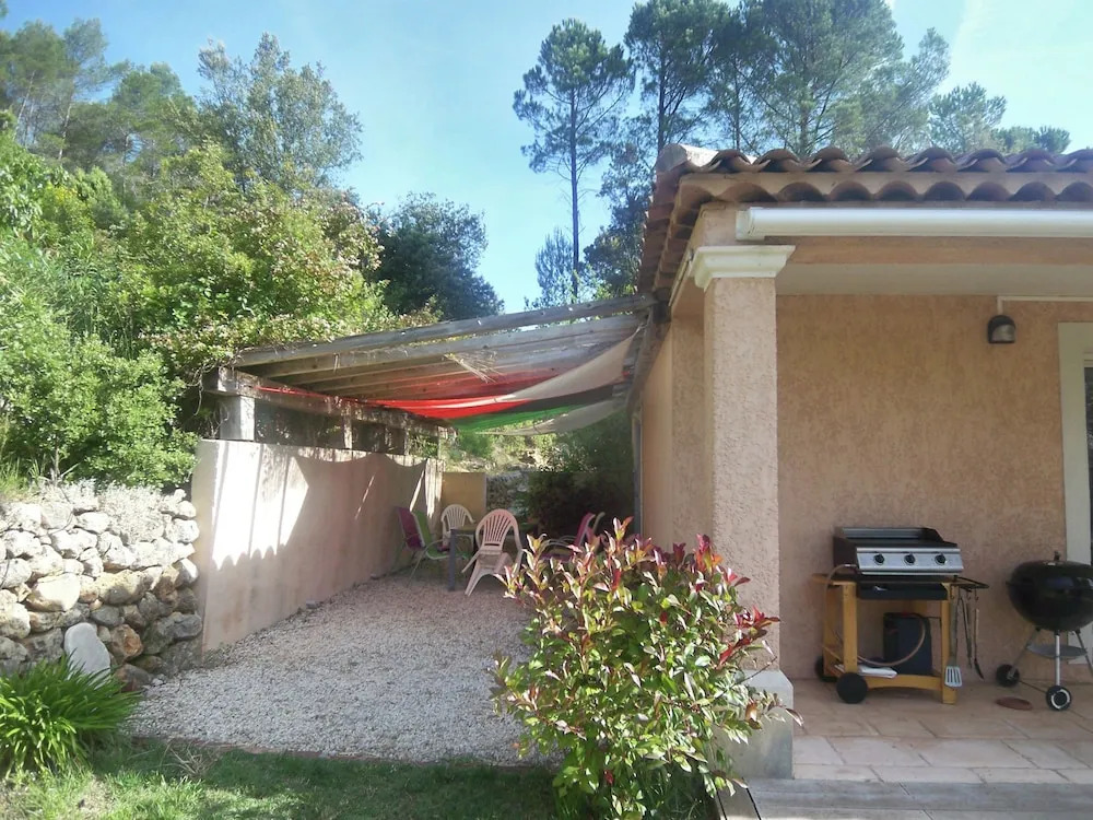 Spacious Holiday Home in Lorgues With Private Pool