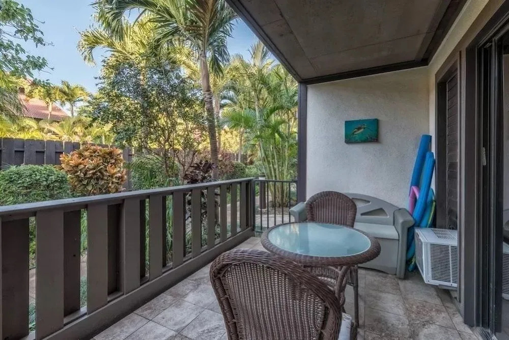 Kihei Resort 128 1 Bedroom Condo by RedAwning