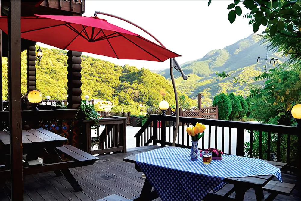 Gurye Pinery View Pension