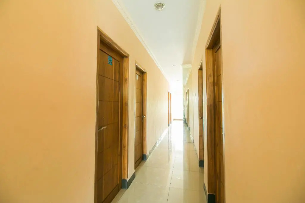 OYO 946 Penginapan Menara Megah Syariah