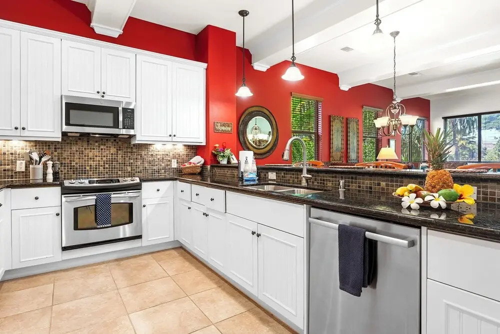Updated Unit - Perfect Location - Vrkcv