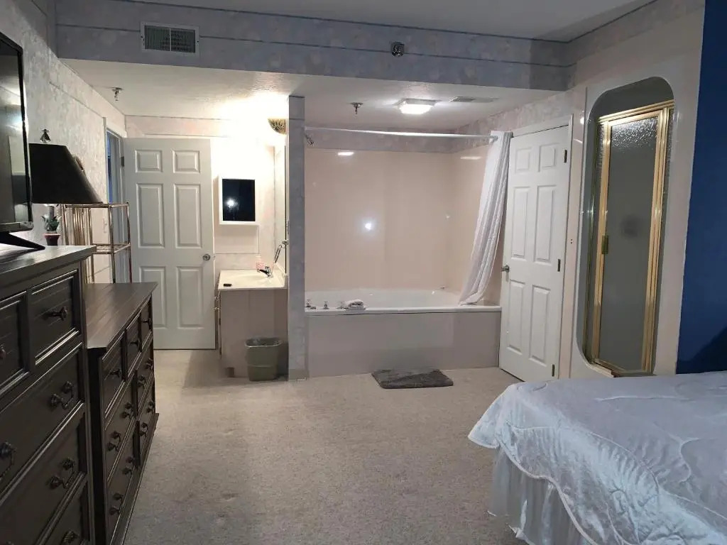 River Place Condos #610 3BD