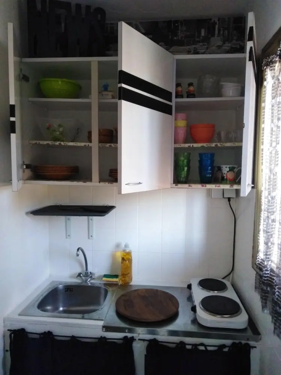 Studio in Golfe Juan - Vallauris, with Wonderful Mountain View And Balcony - 700 M From the Beach