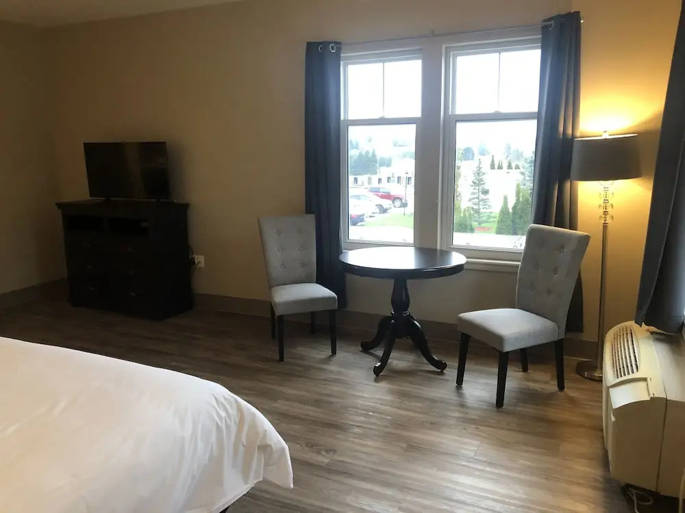Stone Willow Inn