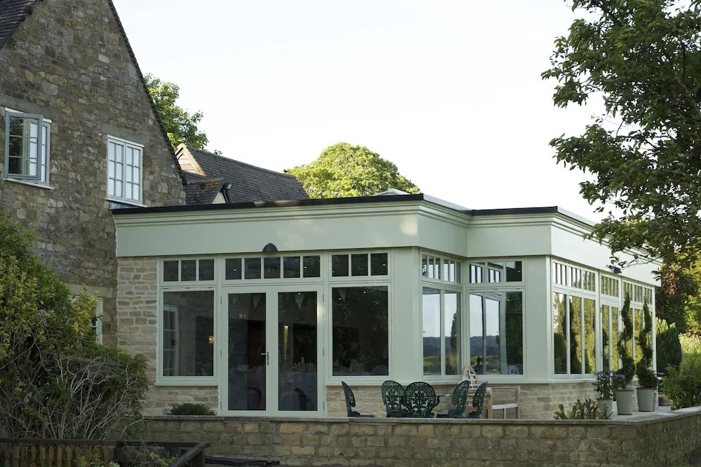 Hyll Hotel