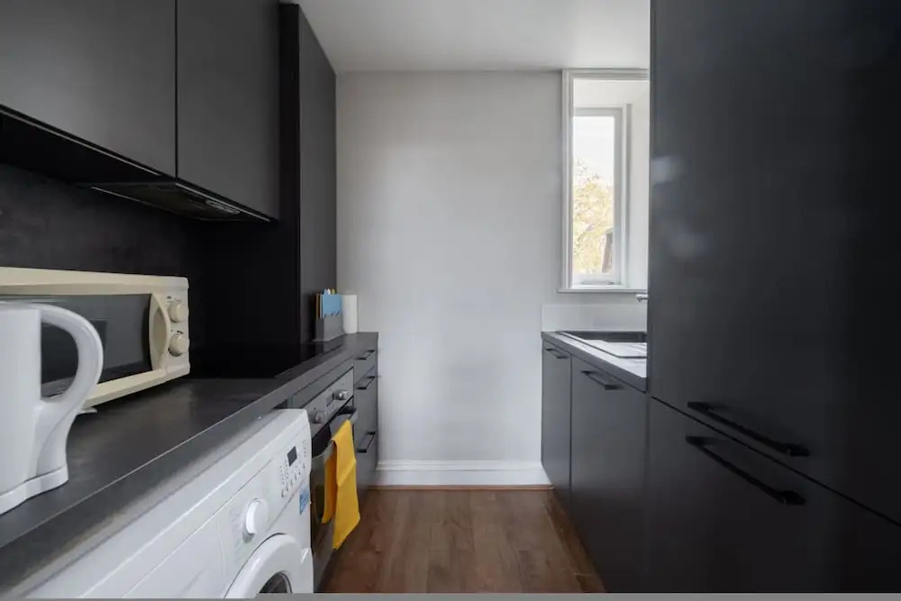 Comfy 2 Bed Flat QCE