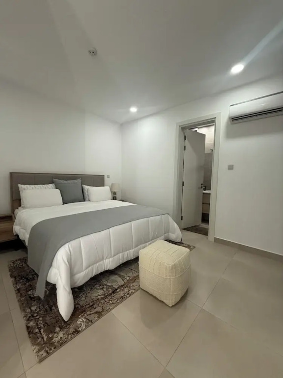 Kinville  Suites - Cantonment Living