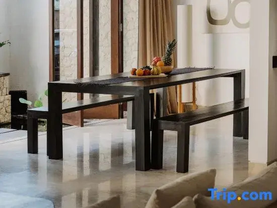 NEW Central Berawa Canggu 2BR w Pool - 5mins beach