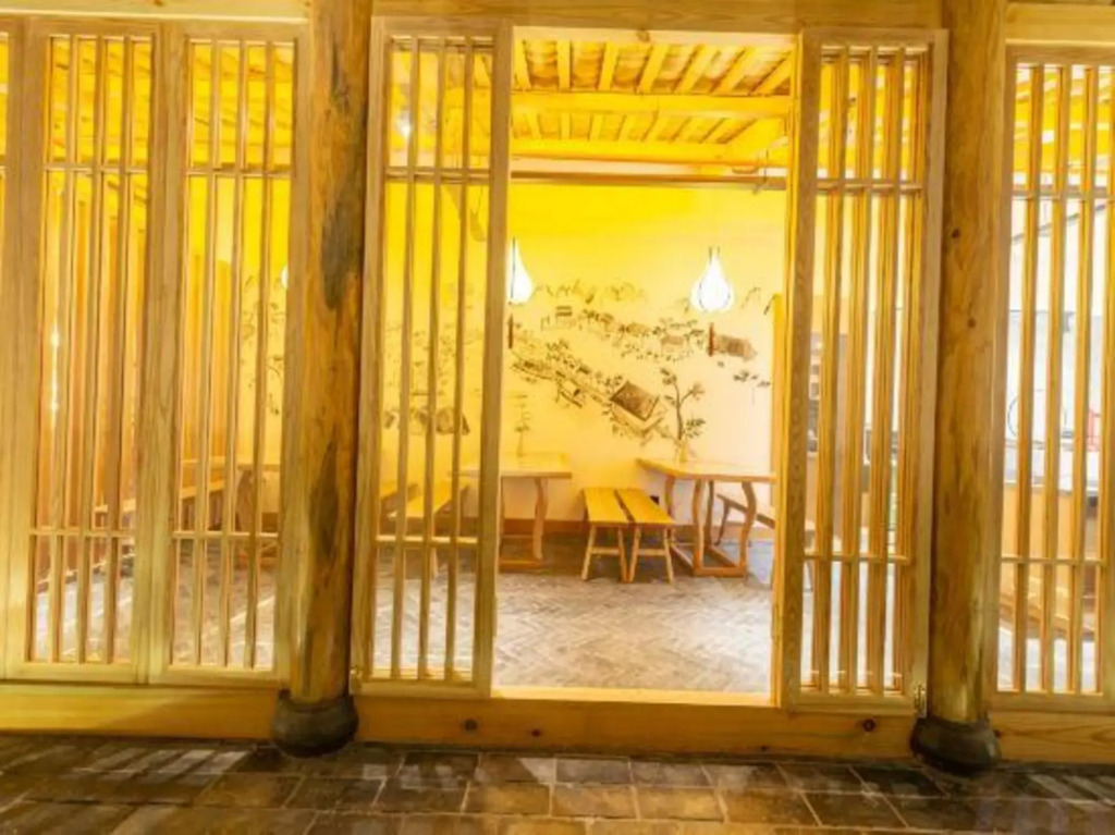 G Joyful · Meet Hotel (Nanping Pedestrian Street Jinma Biji Fang)