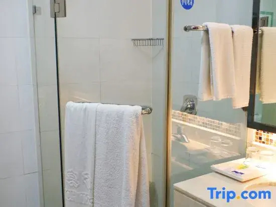 Airport Hotel
