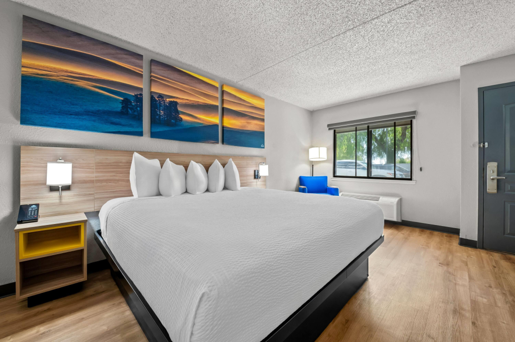 Days Inn by Wyndham Buena Park Anaheim