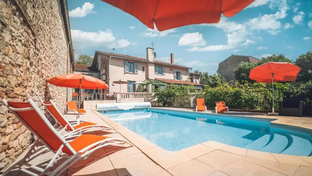 Logis Hôtel Vuillot