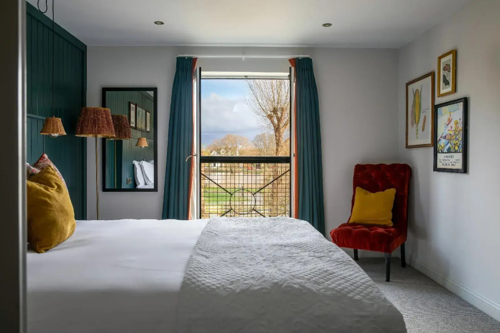 The Bridge Hotel