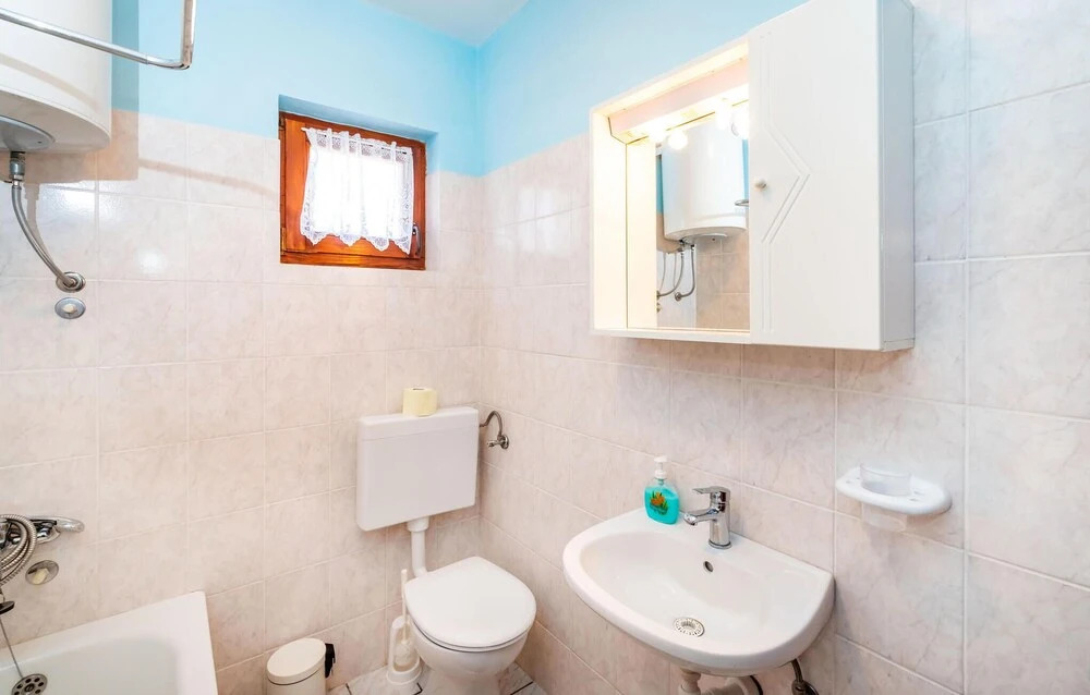 Amazing Apartment in Maslenica With 2 Bedrooms and Wifi