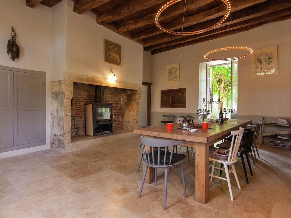 Country House in Cenevieres by River Lot
