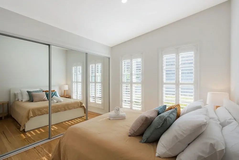 ADS on Collins - 4 bedroom and Pet Friendly