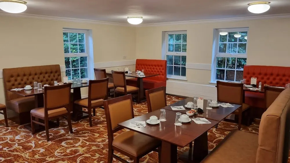 Royal Swan, Ashley Manor - B&B