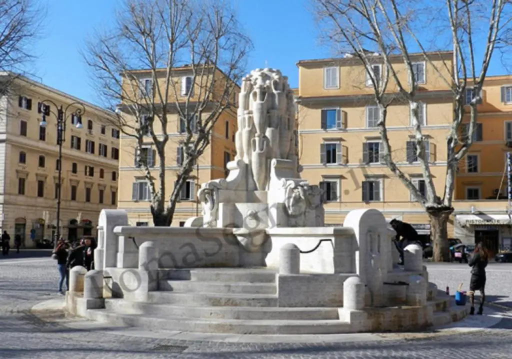 Appartamenti con vista Piazza Testaccio