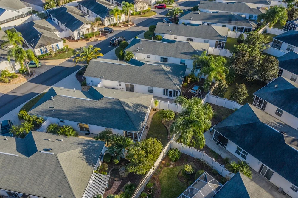 Estill Avenue 1240 by White Pelican VR