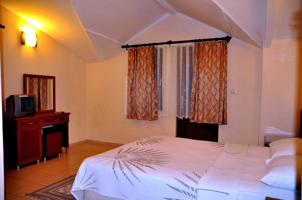Nihan Hotel