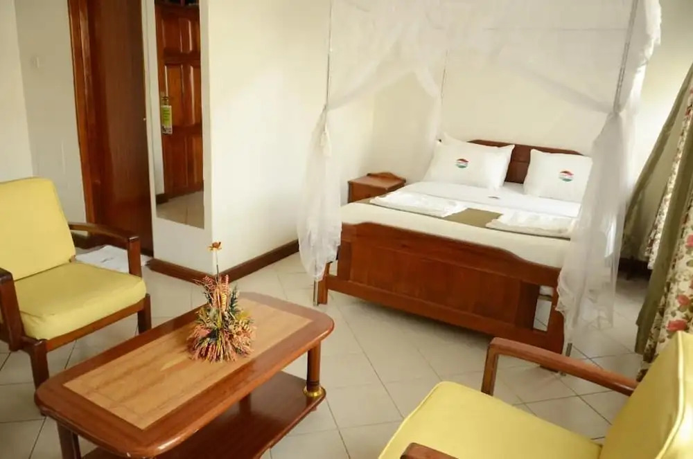 Comfy Inn Hotel