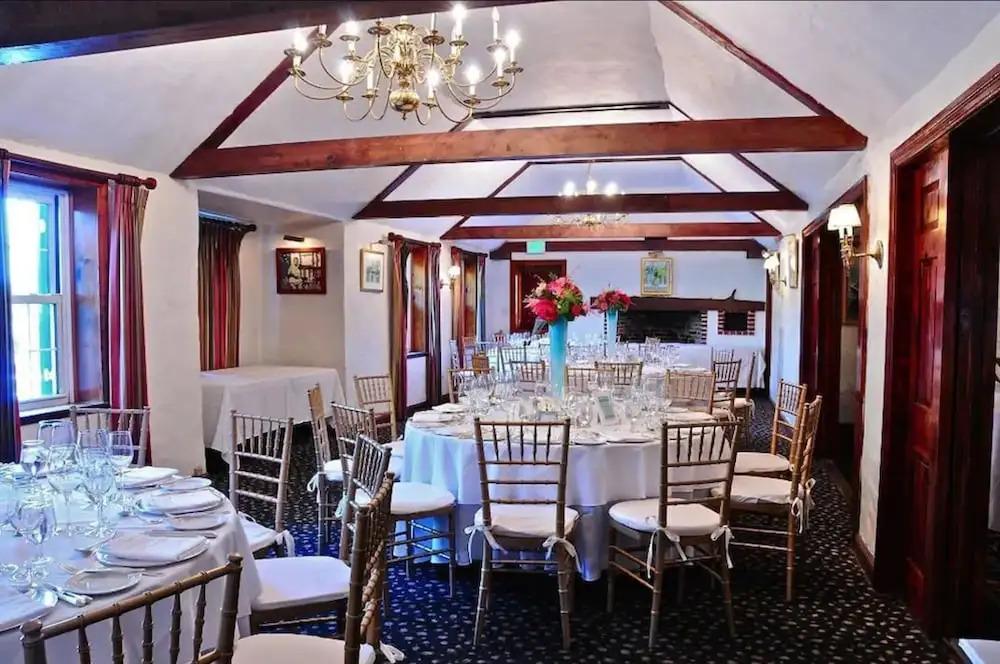 Fourways Inn