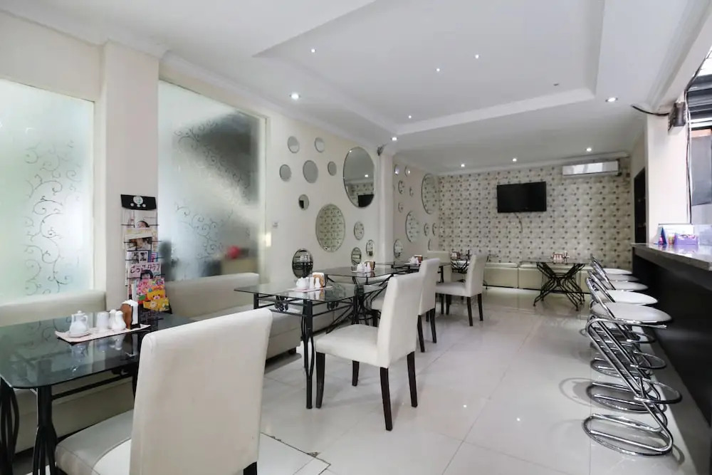 Airy Eco Radio Dalam Antene Tiga 10 Jakarta